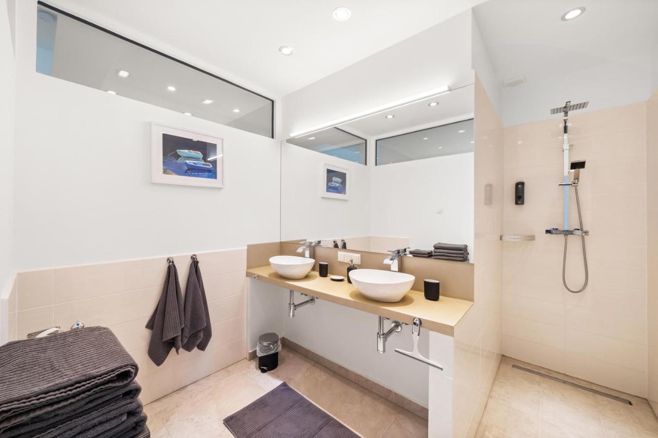 Apartment Near Volksoper - Modern, Big, Central, Cosy Виена Екстериор снимка